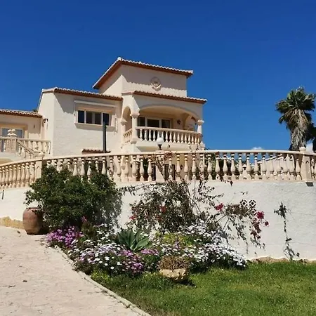 Vista Mediterraneo Villa *